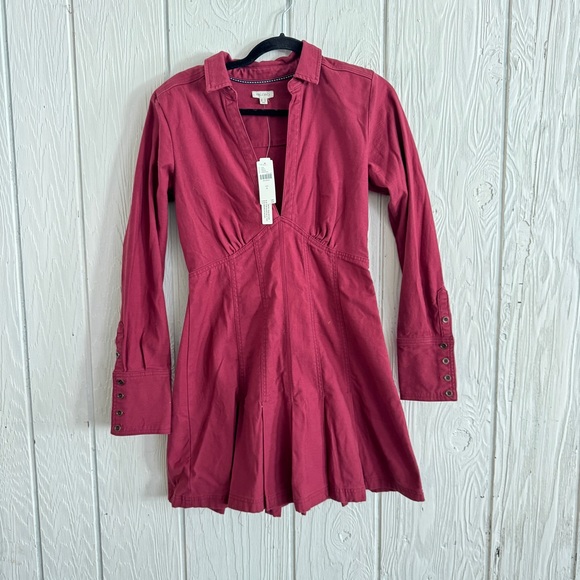 Pilcro Long-Sleeve V-Neck Seamed Mini Dress - Picture 3 of 12